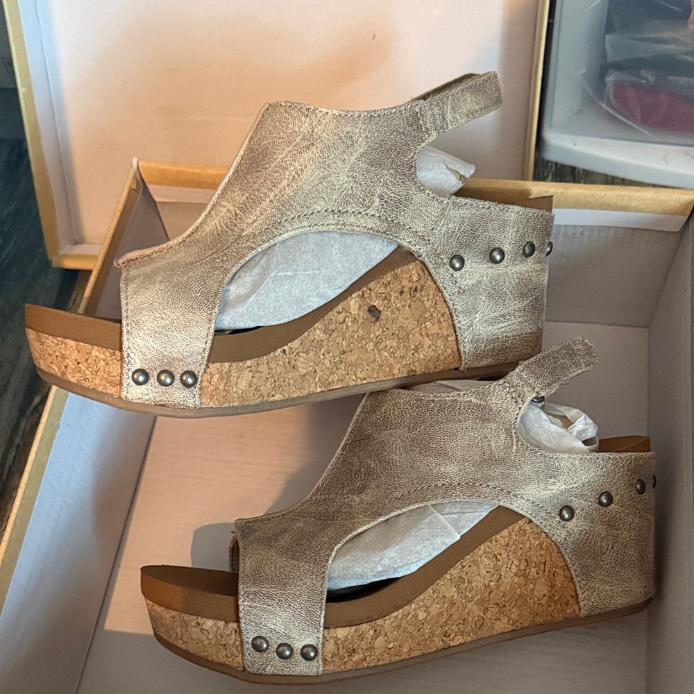Liberty Cream Wedge Sandals Very G
